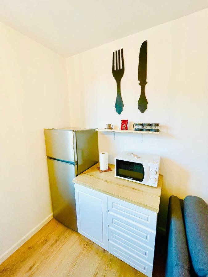 Central Apartment 2, Тирана Екстер'єр фото