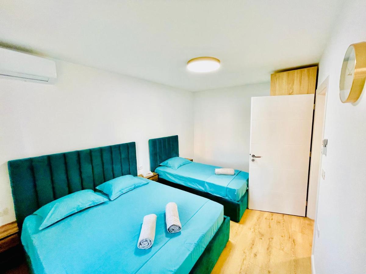 Central Apartment 2, Тирана Екстер'єр фото