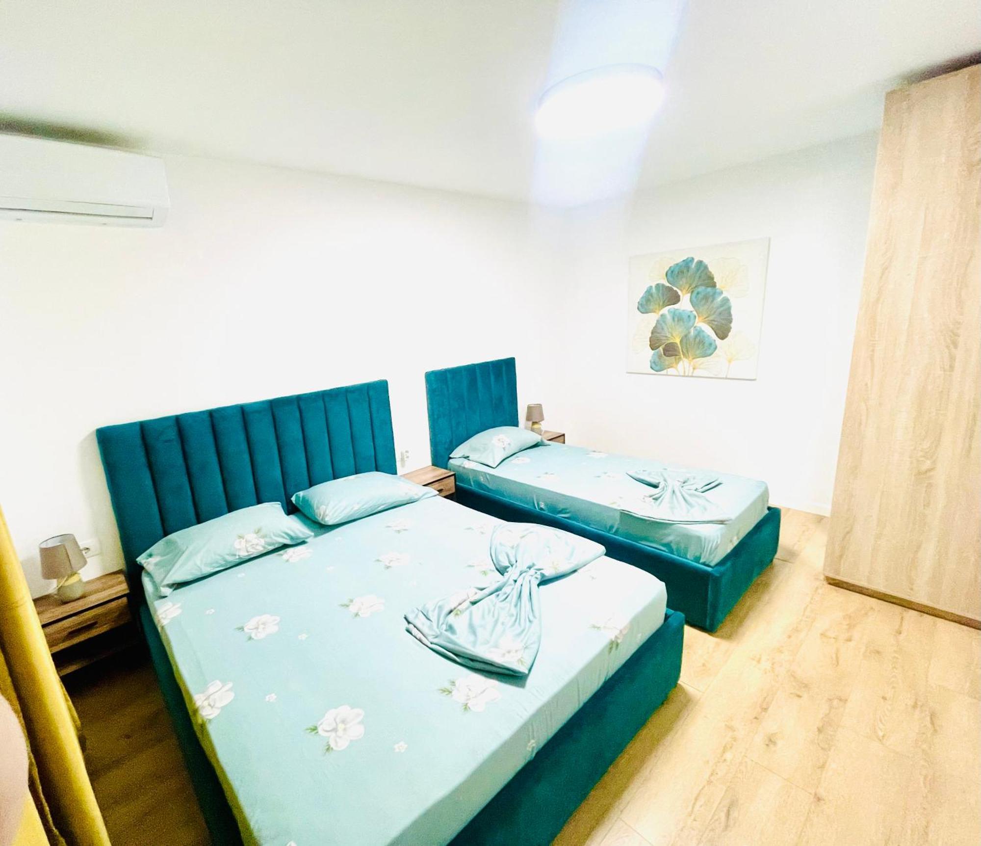 Central Apartment 2, Тирана Екстер'єр фото